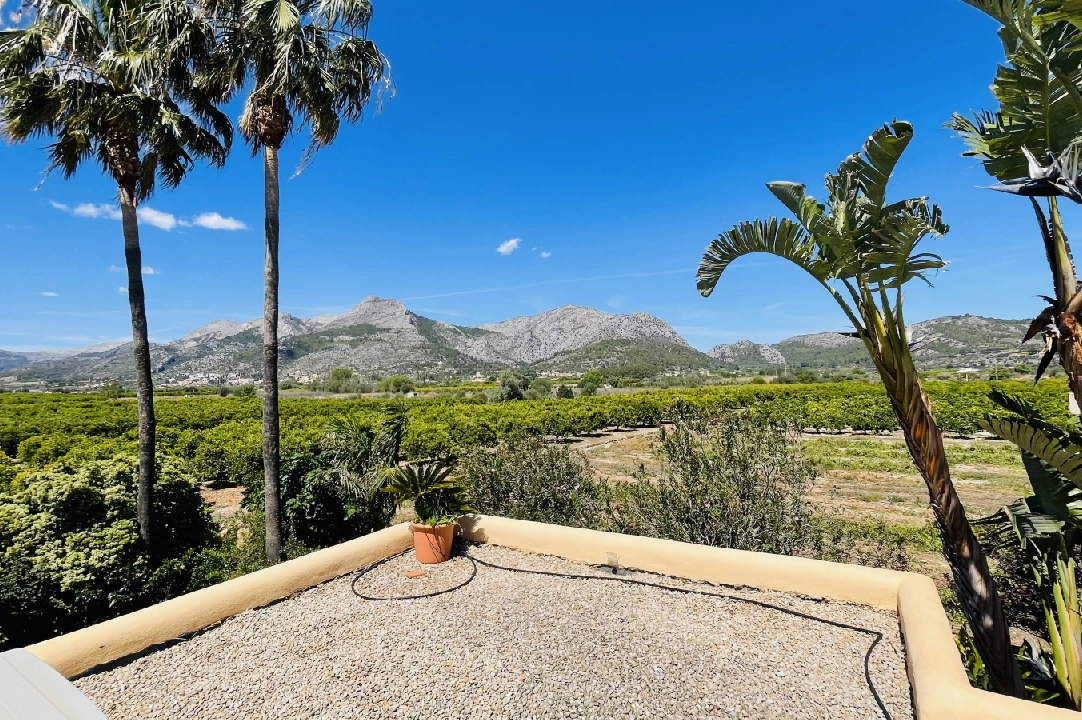 villa in Tormos for sale, built area 300 m², year built 2007, condition neat, + central heating, air-condition, plot area 13000 m², 4 bedroom, 4 bathroom, swimming-pool, ref.: JS-0724-38