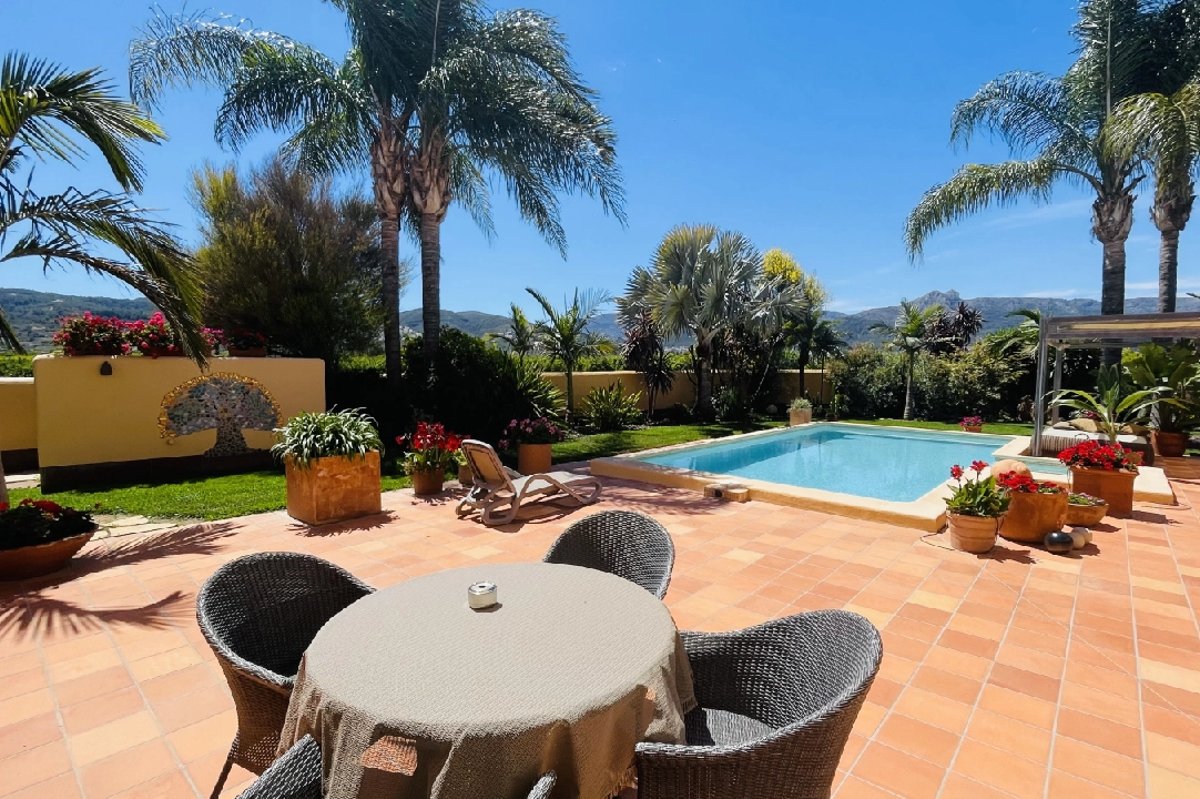villa in Tormos for sale, built area 300 m², year built 2007, condition neat, + central heating, air-condition, plot area 13000 m², 4 bedroom, 4 bathroom, swimming-pool, ref.: JS-0724-9