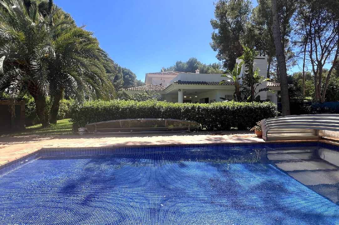 villa in Denia(Las Rotas) for sale, built area 280 m², year built 1989, condition neat, + central heating, plot area 1150 m², 5 bedroom, 4 bathroom, swimming-pool, ref.: SC-T0424-1