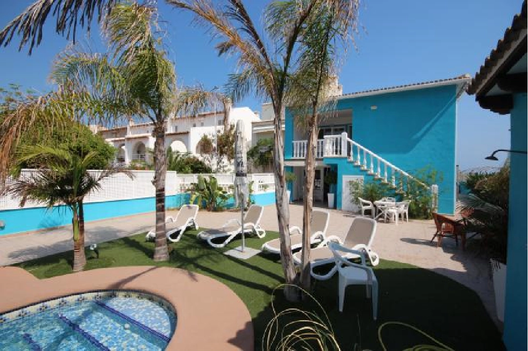 beach house in Oliva(Oliva) for sale, built area 220 m², year built 1996, condition neat, + stove, air-condition, plot area 430 m², 6 bedroom, 2 bathroom, swimming-pool, ref.: Lo-3416-43