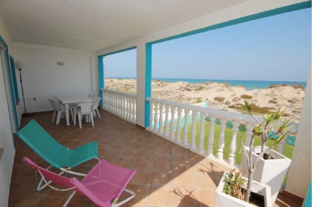 beach house in Oliva(Oliva) for sale, built area 220 m², year built 1996, condition neat, + stove, air-condition, plot area 430 m², 6 bedroom, 2 bathroom, swimming-pool, ref.: Lo-3416-47