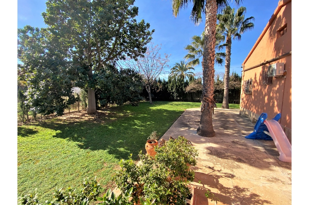 country house in Denia for sale, built area 450 m², year built 1985, + stove, air-condition, plot area 17000 m², 8 bedroom, 4 bathroom, swimming-pool, ref.: SC-T0617-39