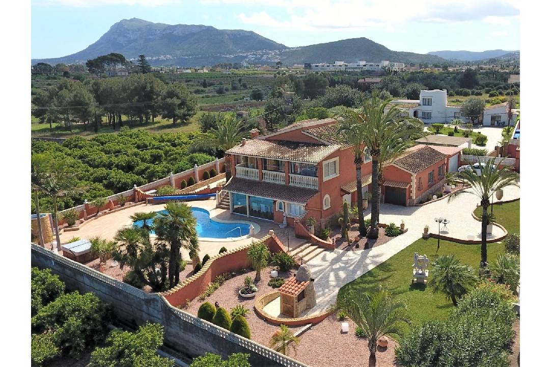 villa in Denia(Beniadla) for sale, built area 320 m², year built 1976, condition neat, + central heating, air-condition, plot area 1600 m², 4 bedroom, 4 bathroom, swimming-pool, ref.: AS-0617-1
