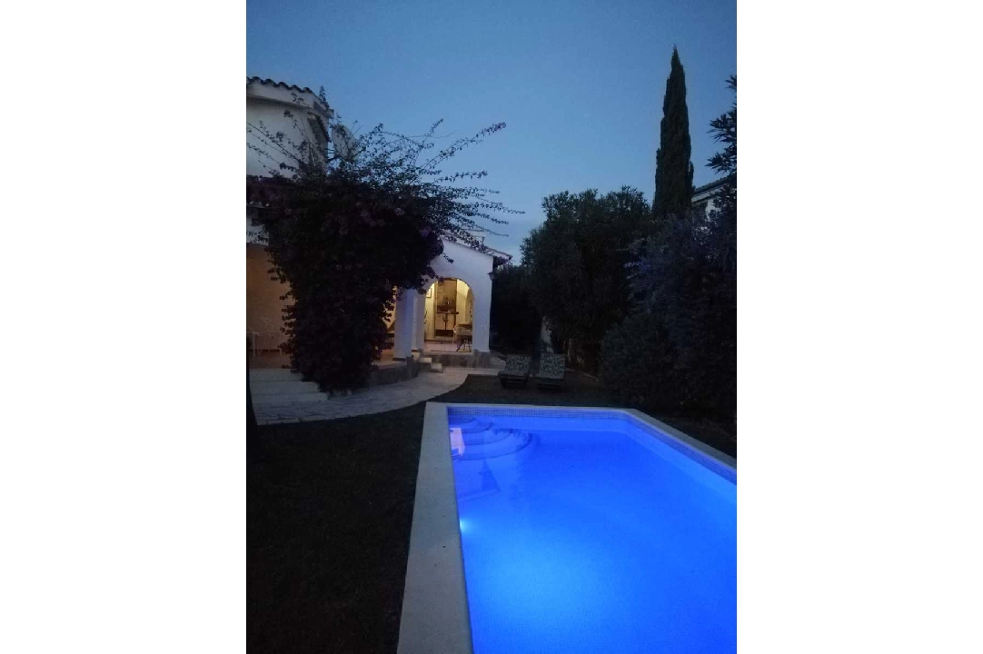 summer house in Els Poblets for holiday rental, built area 126 m², year built 1995, condition modernized, + central heating, air-condition, plot area 560 m², 2 bedroom, 2 bathroom, swimming-pool, ref.: V-0117-3