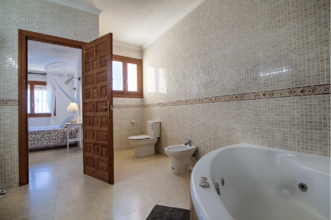 villa in Benitachell(Cumbre del sol) for sale, built area 290 m², plot area 950 m², 5 bedroom, 4 bathroom, swimming-pool, ref.: AM-11229DA-3700-26