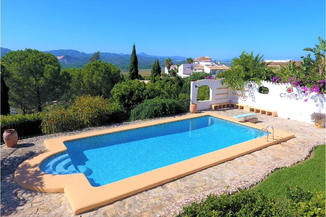 villa in Pego-Monte Pego for sale, built area 300 m², year built 1986, condition neat, + stove, air-condition, plot area 4477 m², 4 bedroom, 3 bathroom, swimming-pool, ref.: Lo-4219-4