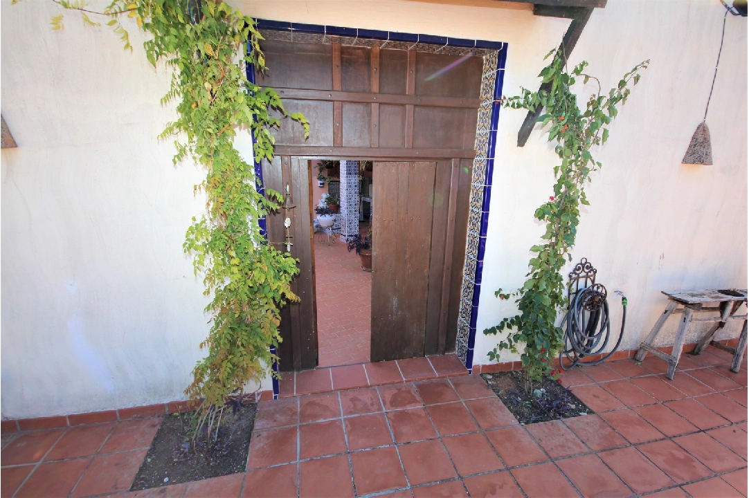 country house in Gandia  for sale, built area 340 m², condition neat, + stove, plot area 2285 m², 5 bedroom, 3 bathroom, swimming-pool, ref.: Lo-5019-11