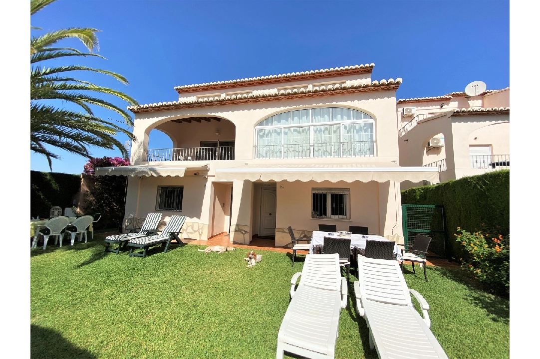 terraced house cornerside in Oliva for sale, built area 133 m², year built 2002, condition modernized, air-condition, plot area 206 m², 4 bedroom, 4 bathroom, swimming-pool, ref.: SC-G0120-26