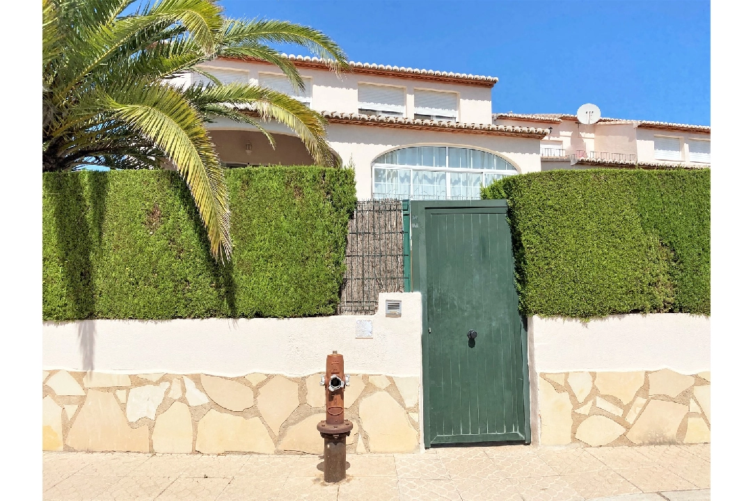 terraced house cornerside in Oliva for sale, built area 133 m², year built 2002, condition modernized, air-condition, plot area 206 m², 4 bedroom, 4 bathroom, swimming-pool, ref.: SC-G0120-30