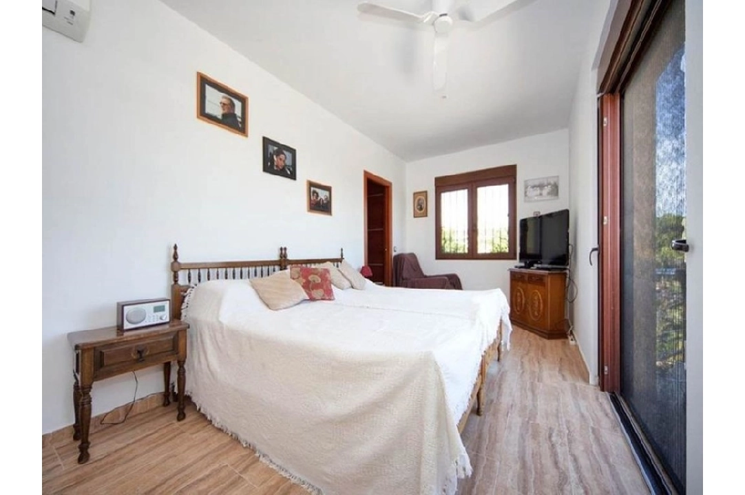 villa in Moraira(Sabatera) for sale, built area 368 m², air-condition, plot area 1107 m², 7 bedroom, 4 bathroom, ref.: BP-6021MOR-21