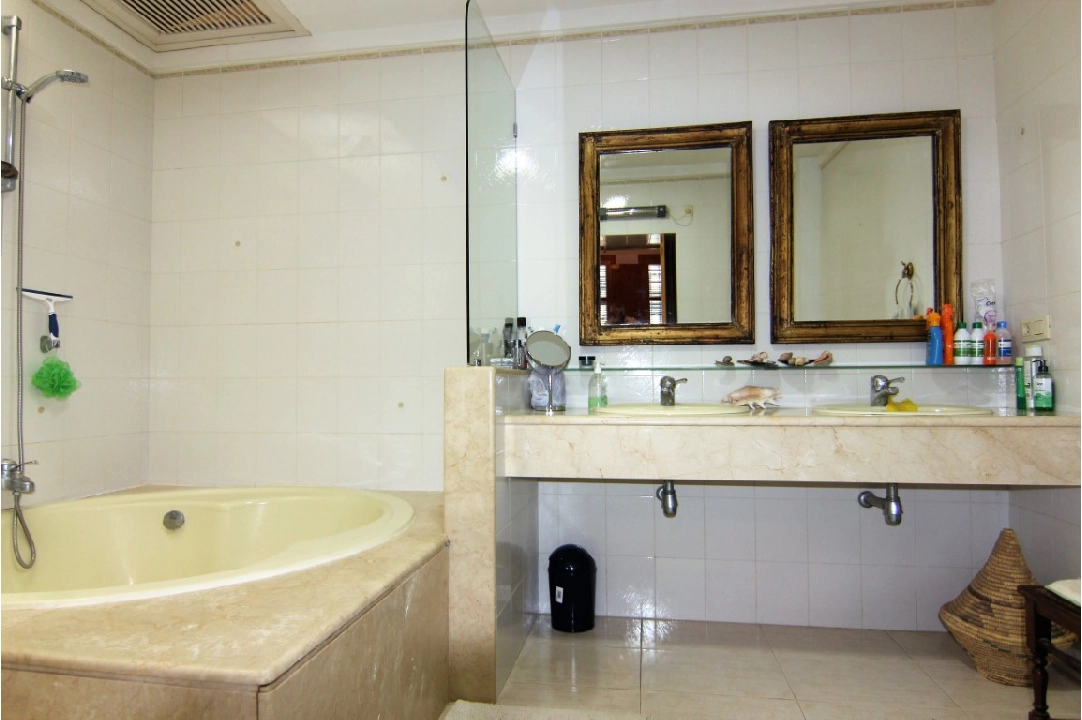 town house in Sagra(Sagra) for sale, built area 368 m², plot area 450 m², 4 bedroom, 3 bathroom, ref.: BP-6103SAG-8