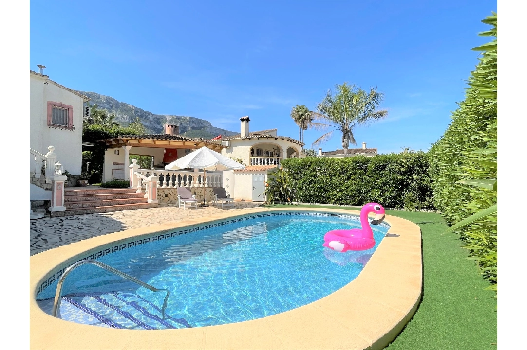 villa in Denia for holiday rental, built area 350 m², year built 2000, condition neat, + central heating, air-condition, plot area 1000 m², 3 bedroom, 2 bathroom, swimming-pool, ref.: T-0415-3