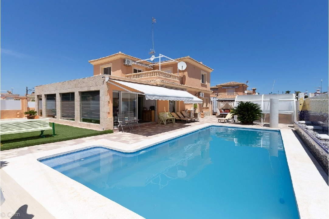 villa in Els Poblets for sale, built area 216 m², year built 1999, air-condition, plot area 602 m², 4 bedroom, 2 bathroom, swimming-pool, ref.: JS-0221-1