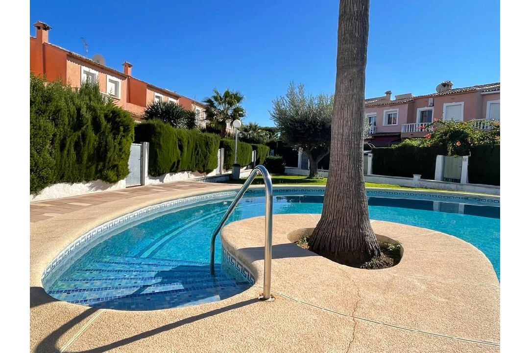 terraced house in Els Poblets(Barranquets) for holiday rental, built area 104 m², year built 1999, condition mint, + KLIMA, air-condition, plot area 150 m², 3 bedroom, 2 bathroom, swimming-pool, ref.: T-0621-4