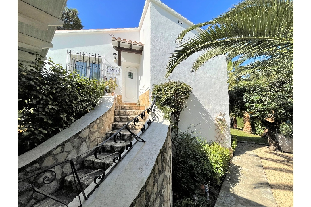 villa in Denia for sale, built area 220 m², year built 1997, + central heating, air-condition, plot area 915 m², 3 bedroom, 3 bathroom, ref.: JS-0122-25