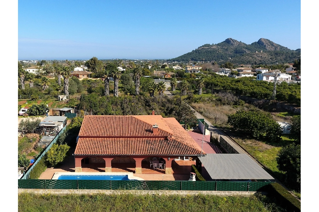 country house in Pedreguer(Campo) for sale, built area 150 m², year built 1980, condition neat, air-condition, plot area 700 m², 4 bedroom, 2 bathroom, swimming-pool, ref.: GC-0322-24