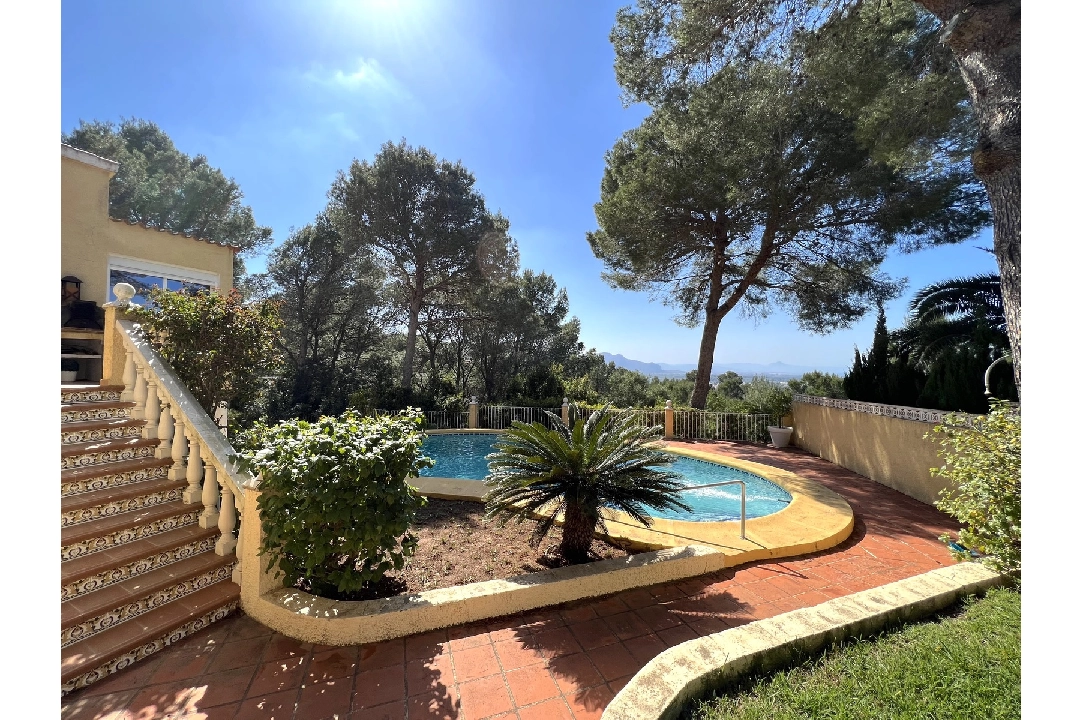 villa in Denia(Denia) for sale, built area 160 m², year built 1985, condition neat, + stove, air-condition, plot area 750 m², 4 bedroom, 3 bathroom, swimming-pool, ref.: AS-2922-3
