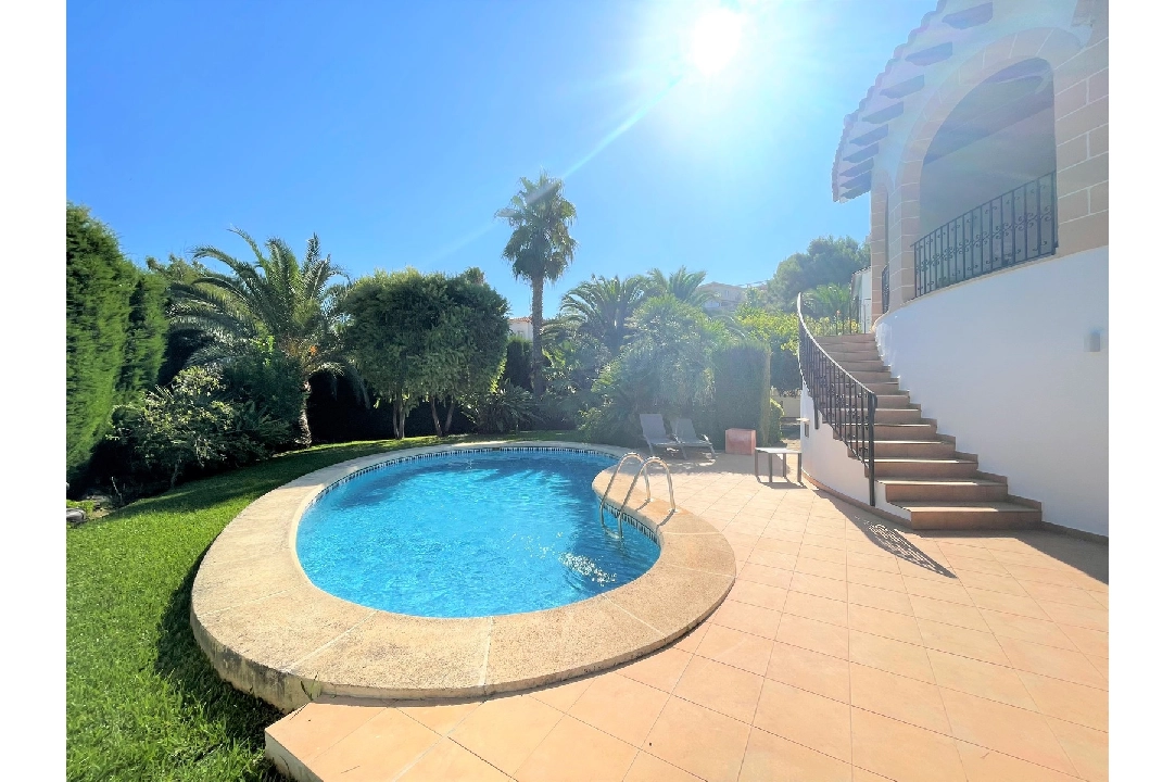 villa in Denia(Montgo) for holiday rental, built area 220 m², year built 1997, condition neat, + central heating, air-condition, plot area 915 m², 3 bedroom, 3 bathroom, swimming-pool, ref.: T-0422-6