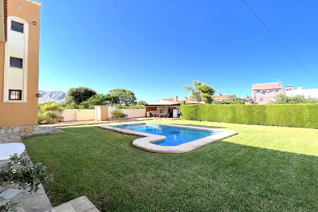 villa in Pamis for sale, built area 320 m², + stove, air-condition, plot area 1800 m², 4 bedroom, 1 bathroom, swimming-pool, ref.: SB-2122-24