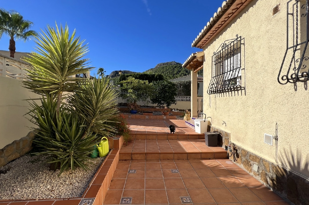 country house in Orba for sale, built area 252 m², year built 2002, condition neat, + central heating, air-condition, plot area 853 m², 4 bedroom, 3 bathroom, swimming-pool, ref.: SB-3522-22