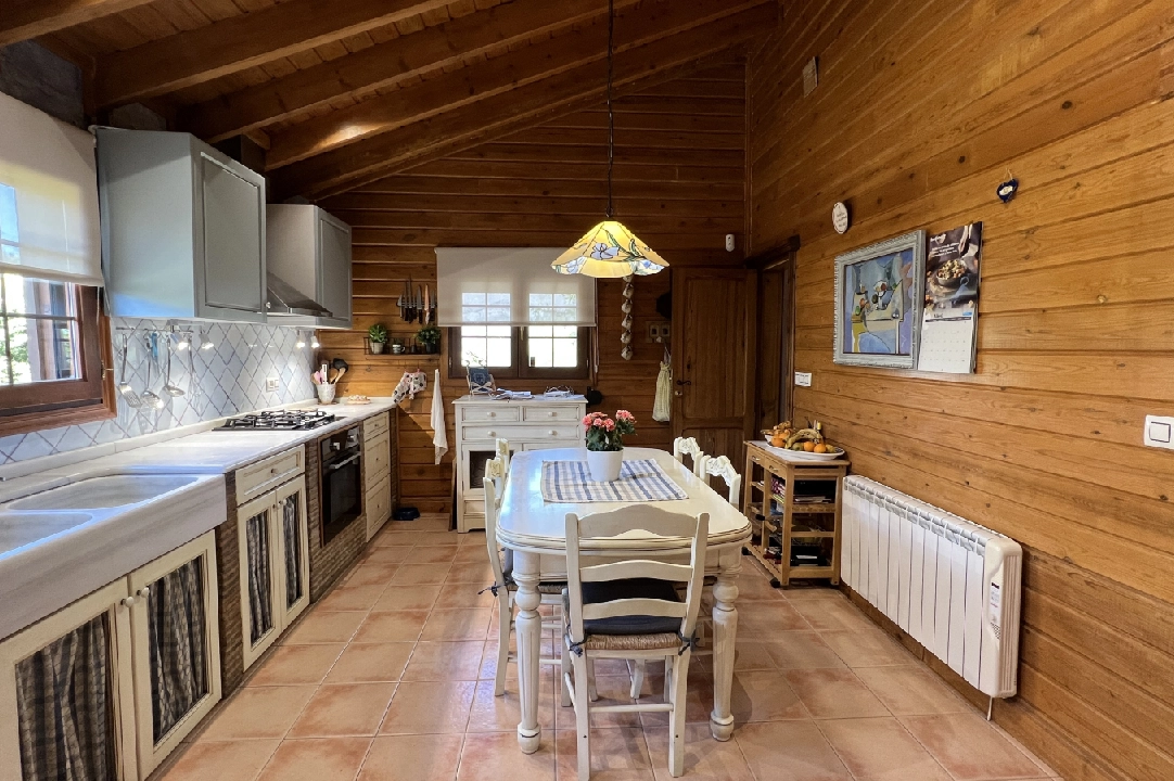 country house in Orba for sale, built area 300 m², year built 2000, + stove, plot area 17241 m², 4 bedroom, 2 bathroom, swimming-pool, ref.: SB-2423-19
