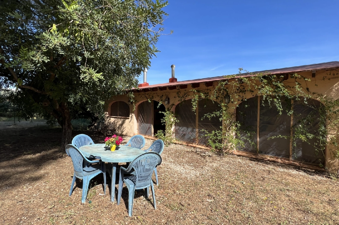 country house in Orba for sale, built area 300 m², year built 2000, + stove, plot area 17241 m², 4 bedroom, 2 bathroom, swimming-pool, ref.: SB-2423-32