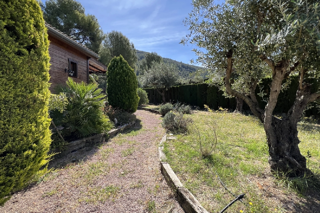country house in Orba for sale, built area 300 m², year built 2000, + stove, plot area 17241 m², 4 bedroom, 2 bathroom, swimming-pool, ref.: SB-2423-6