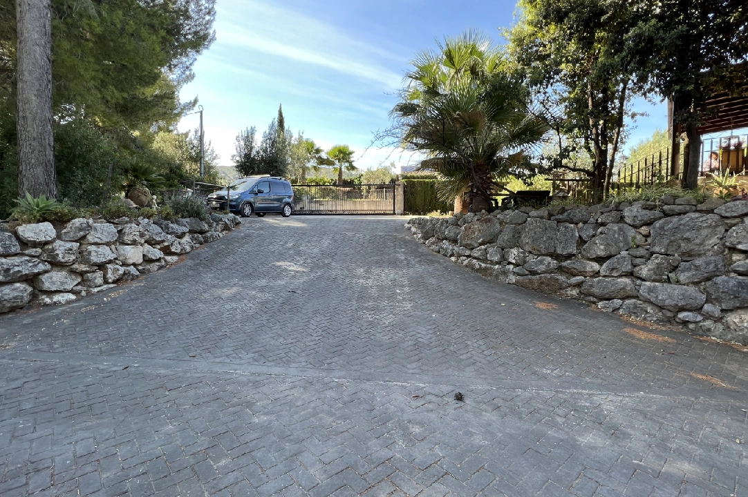 country house in Orba for sale, built area 300 m², year built 2000, + stove, plot area 17241 m², 4 bedroom, 2 bathroom, swimming-pool, ref.: SB-2423-7
