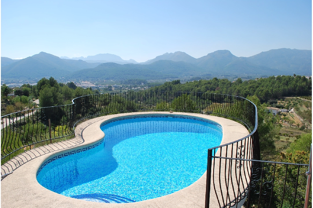 villa in Jalon for sale, built area 132 m², year built 1991, + central heating, air-condition, plot area 1500 m², 3 bedroom, 2 bathroom, swimming-pool, ref.: PV-141-01935P-47