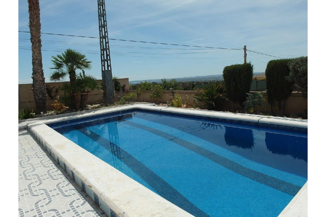 country house in Albatera for sale, built area 193 m², condition neat, plot area 4311 m², 5 bedroom, 2 bathroom, ref.: HA-AA-109-34