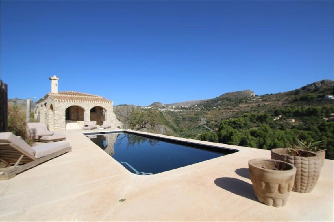 country house in Tarbena for sale, built area 129 m², plot area 5731 m², 3 bedroom, 2 bathroom, swimming-pool, ref.: COB-3290-1