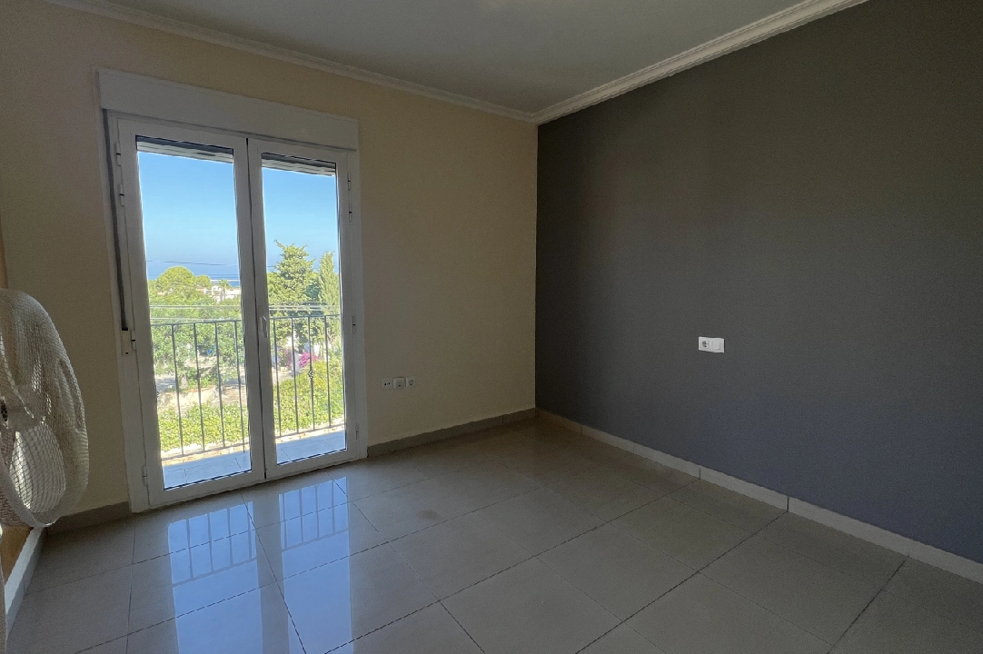 terraced house in Denia for rent, built area 130 m², condition neat, + KLIMA, air-condition, plot area 160 m², 4 bedroom, 3 bathroom, swimming-pool, ref.: D-0223-46