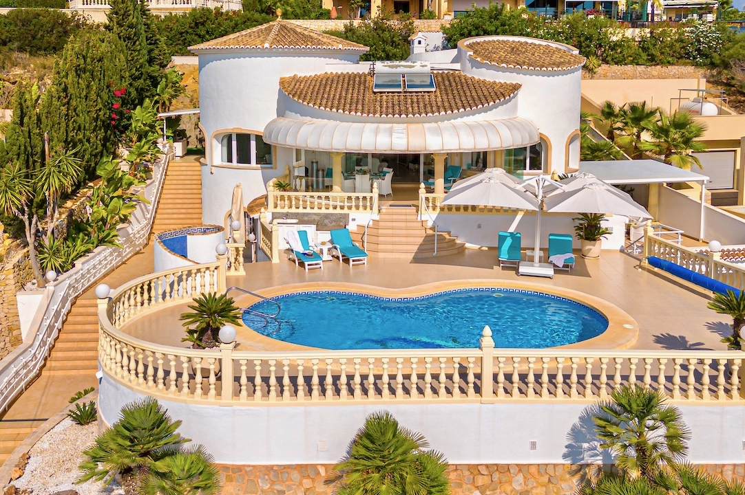 villa in Moraira(San Jaime) for sale, built area 315 m², plot area 1235 m², 4 bedroom, 3 bathroom, swimming-pool, ref.: CA-H-1695-AMBE-1