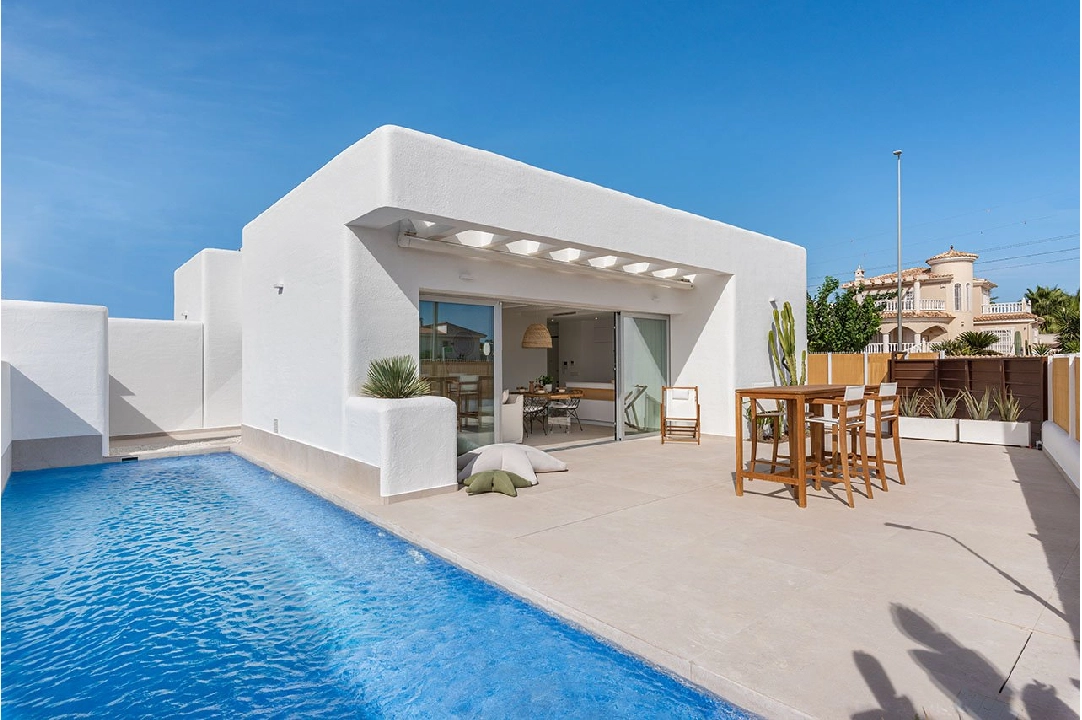 villa in Los Alcazares for sale, built area 121 m², condition first owner, plot area 229 m², 3 bedroom, 2 bathroom, swimming-pool, ref.: HA-LAN-431-E01-1