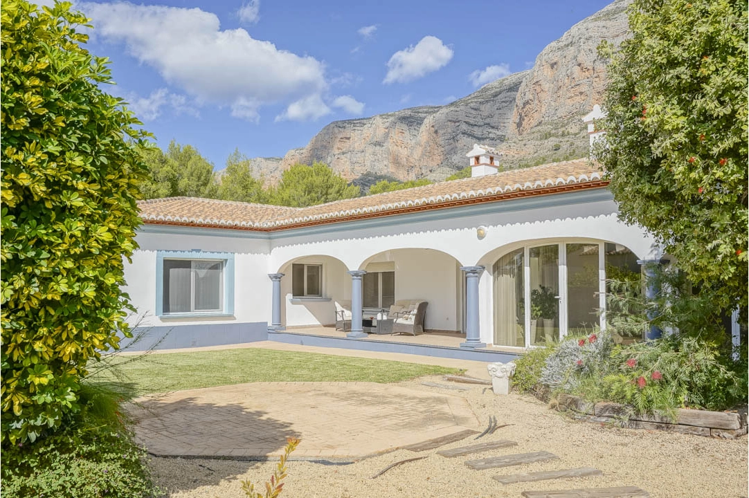 villa in Javea(Montgo) for sale, built area 661 m², air-condition, plot area 2488 m², 6 bedroom, 6 bathroom, ref.: BP-4307JAV-5