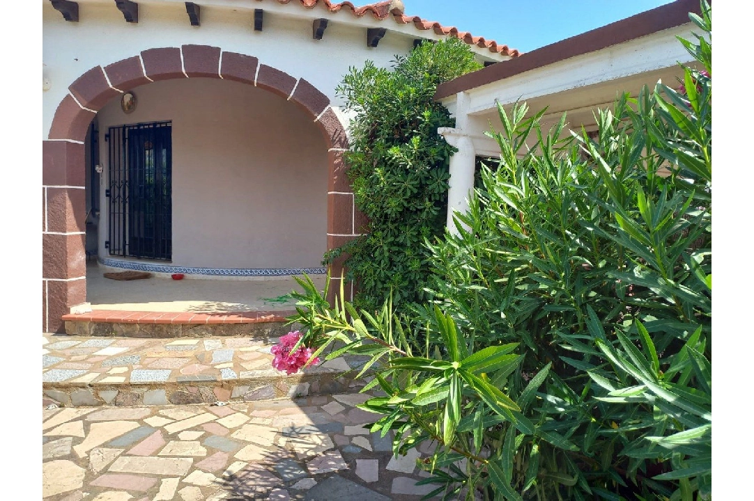 villa in Els Poblets for sale, built area 100 m², year built 1979, air-condition, plot area 336 m², 3 bedroom, 1 bathroom, swimming-pool, ref.: PS-PS23024-4