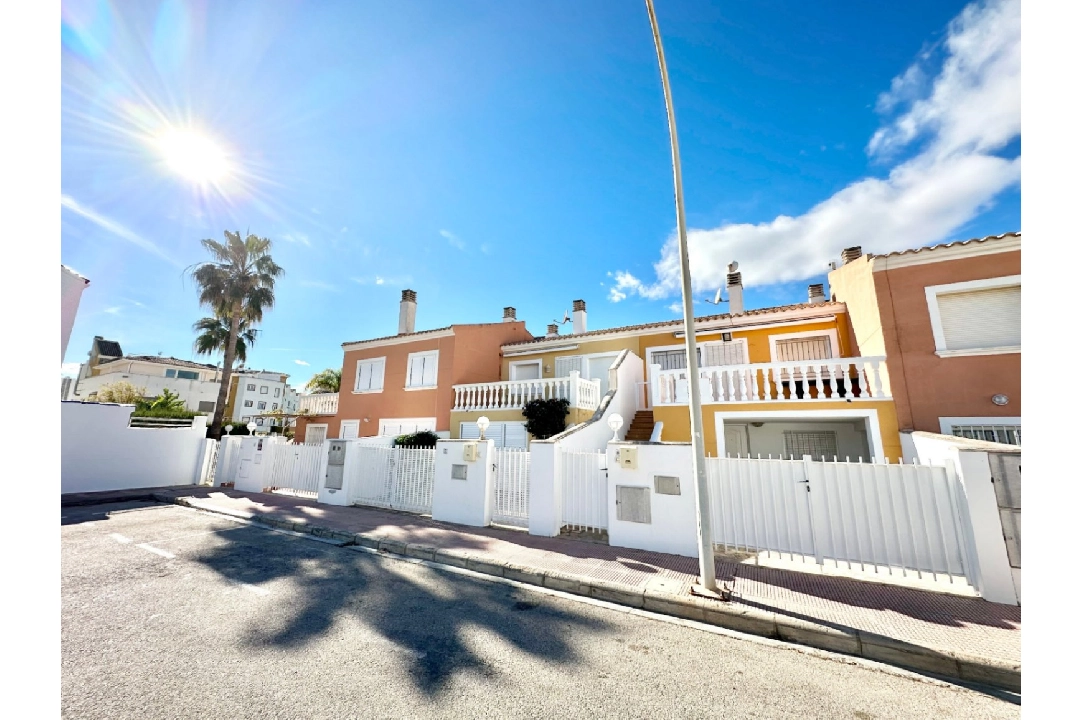 terraced house in Oliva for sale, built area 142 m², year built 2001, + KLIMA, air-condition, 4 bedroom, 2 bathroom, swimming-pool, ref.: O-V88014D-1