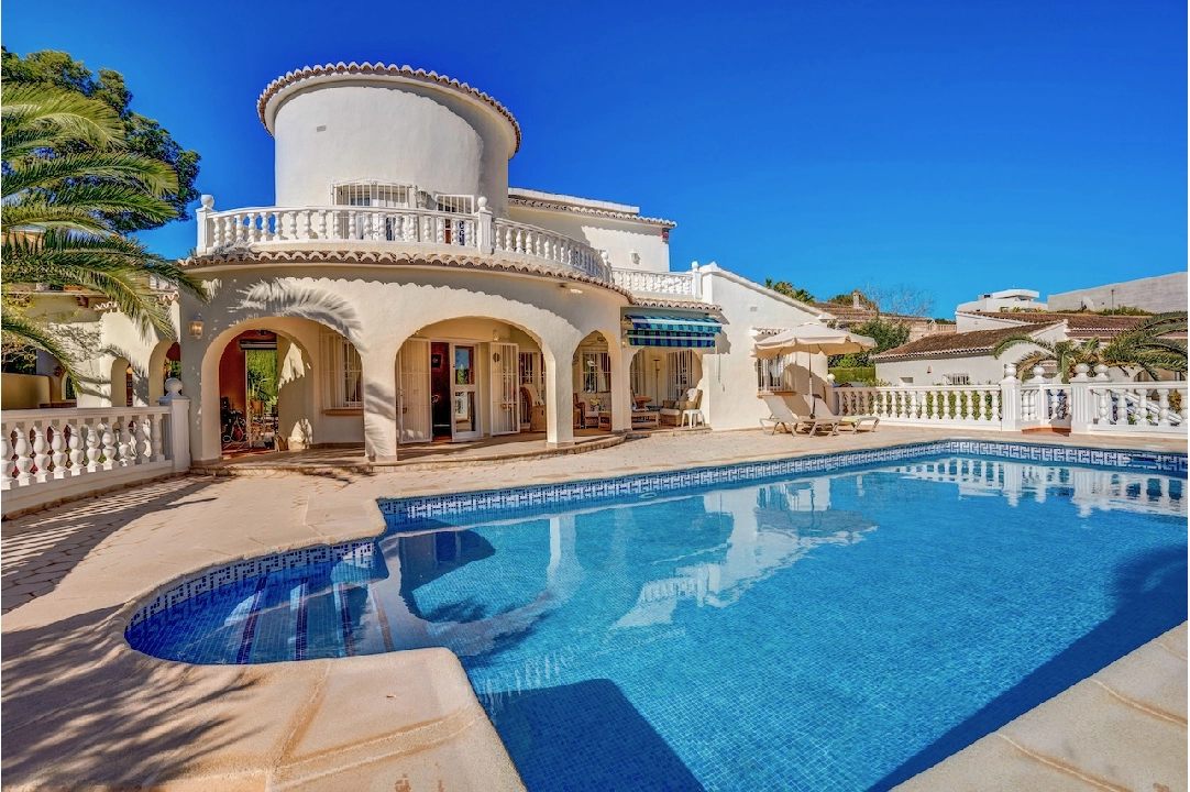 villa in Moraira(Pinar del Advocat) for sale, built area 174 m², plot area 918 m², 4 bedroom, 4 bathroom, swimming-pool, ref.: CA-H-1733-AMBE-1