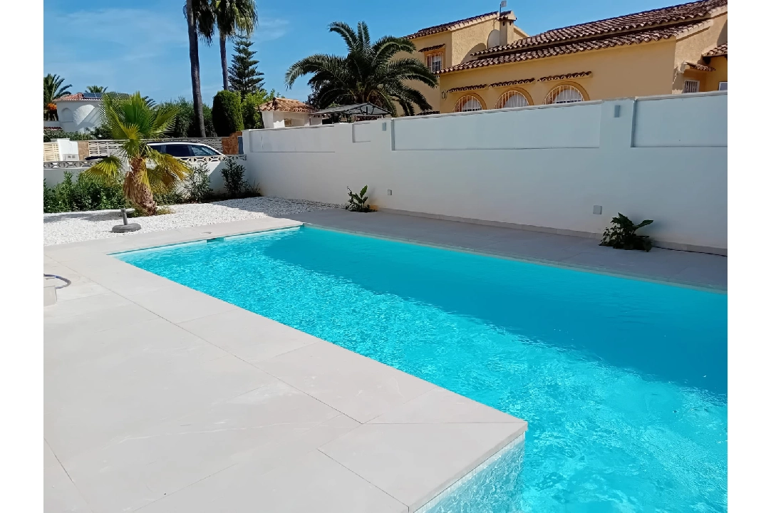 summer house in Els Poblets for holiday rental, built area 150 m², condition neat, + KLIMA, air-condition, plot area 440 m², 4 bedroom, 3 bathroom, swimming-pool, ref.: V-0823-4