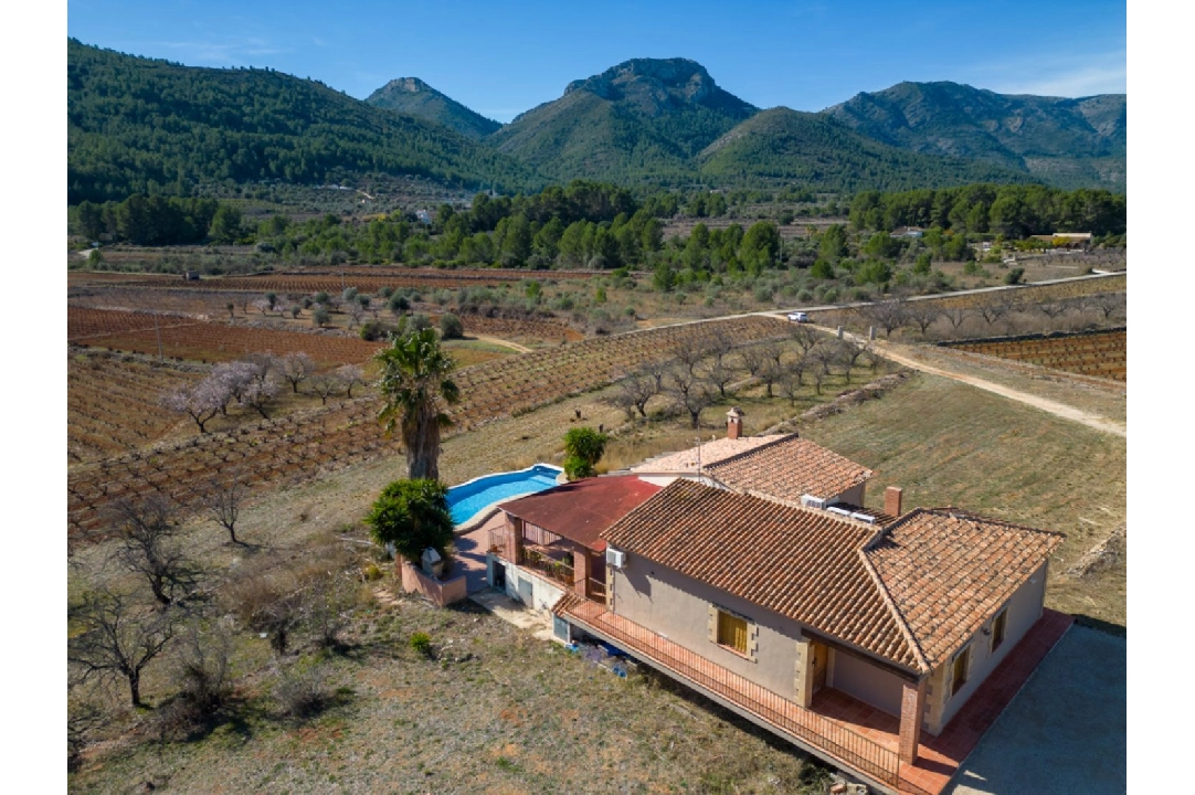 villa in Jalon for sale, built area 200 m², year built 2003, air-condition, plot area 10000 m², 2 bedroom, 2 bathroom, swimming-pool, ref.: PV-141-01967P-40