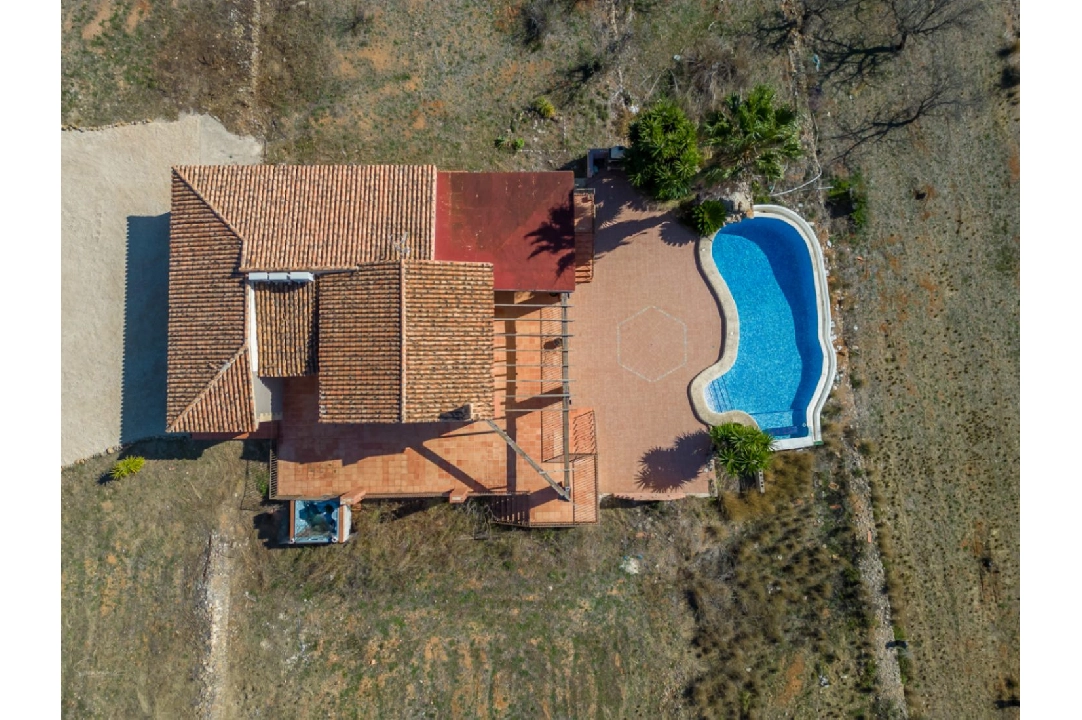 villa in Jalon for sale, built area 200 m², year built 2003, air-condition, plot area 10000 m², 2 bedroom, 2 bathroom, swimming-pool, ref.: PV-141-01967P-42
