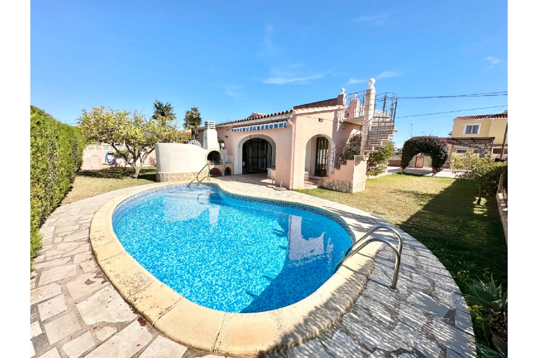 villa in Els Poblets for sale, built area 186 m², year built 1979, + central heating, air-condition, plot area 515 m², 4 bedroom, 4 bathroom, swimming-pool, ref.: O-V88714-1