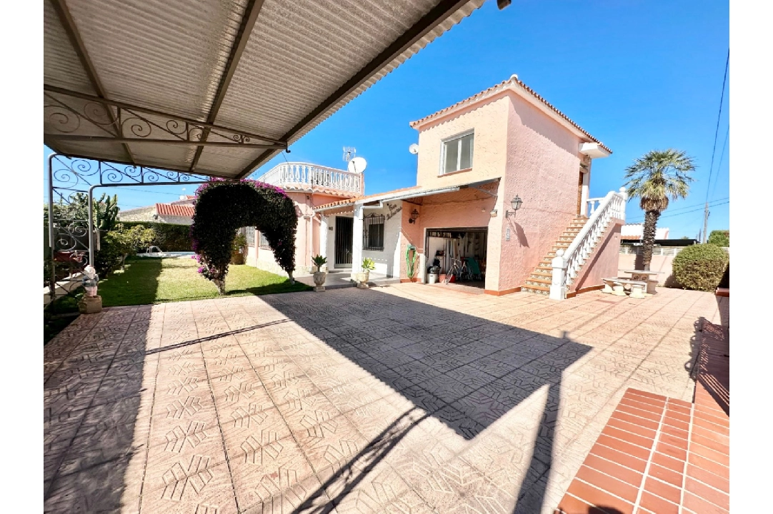villa in Els Poblets for sale, built area 186 m², year built 1979, + central heating, air-condition, plot area 515 m², 4 bedroom, 4 bathroom, swimming-pool, ref.: O-V88714-4