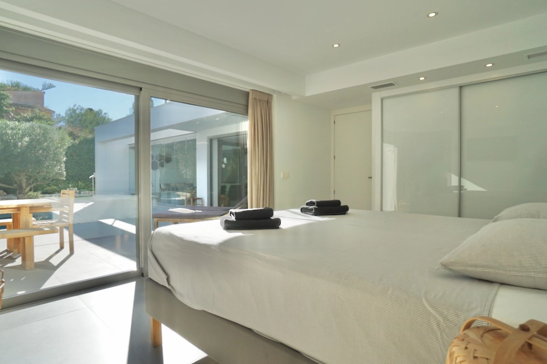 villa in Benissa(La Fustera) for sale, built area 308 m², air-condition, plot area 850 m², 4 bedroom, 3 bathroom, swimming-pool, ref.: CA-H-1723-AMBI-22