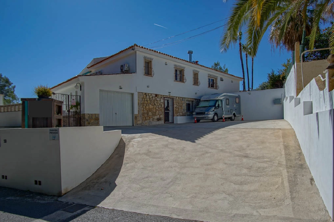 villa in La Nucia(Barranco Hondo) for sale, built area 230 m², air-condition, plot area 1087 m², 4 bedroom, 3 bathroom, ref.: BP-7051NUC-2