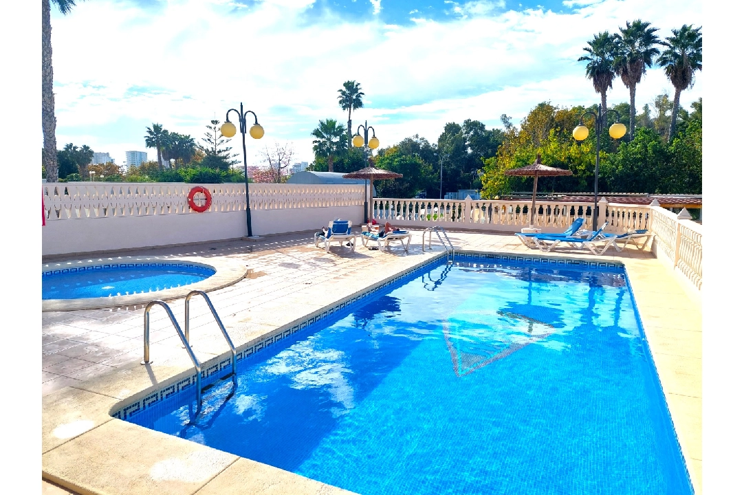 apartment in Calpe(Calpe Town Centre) for sale, built area 168 m², air-condition, 3 bedroom, 3 bathroom, swimming-pool, ref.: CA-A-1715-AMB-23