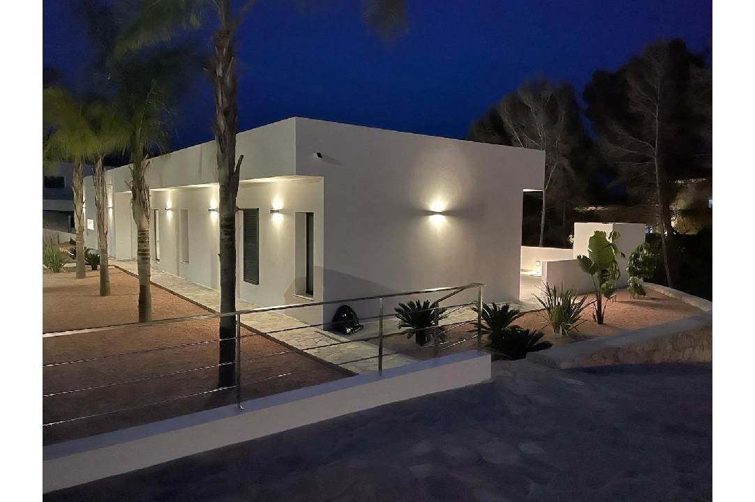 villa in Benissa(La Fustera) for sale, built area 343 m², air-condition, plot area 900 m², 4 bedroom, 3 bathroom, swimming-pool, ref.: AM-12188DA-3700-12
