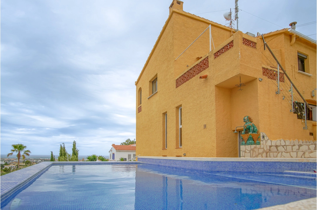 villa in Denia(La Pedrera) for sale, built area 206 m², air-condition, plot area 880 m², 5 bedroom, 4 bathroom, ref.: BP-8104DEN-2