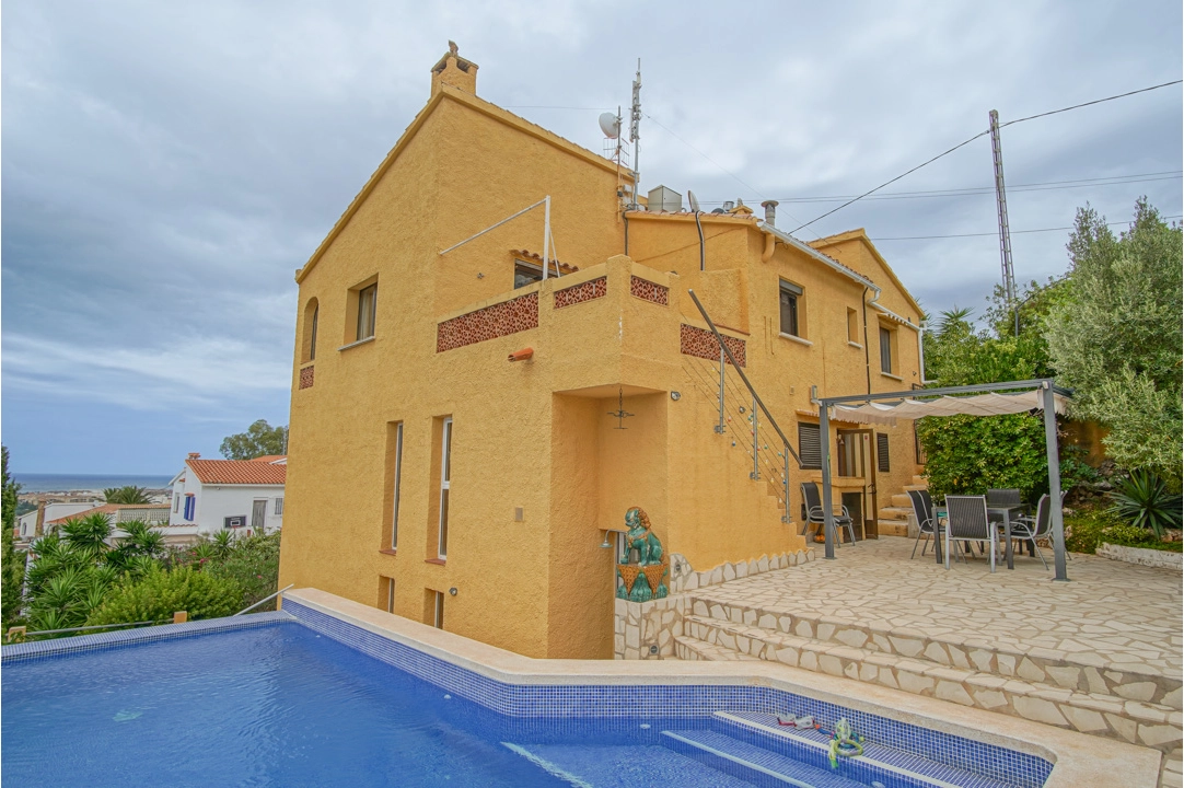 villa in Denia(La Pedrera) for sale, built area 206 m², air-condition, plot area 880 m², 5 bedroom, 4 bathroom, ref.: BP-8104DEN-38