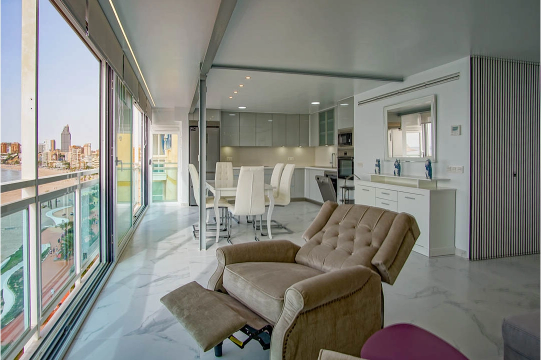 apartment in Benidorm(Playa Poniente) for sale, built area 100 m², air-condition, 2 bedroom, 2 bathroom, ref.: BP-7054BED-14